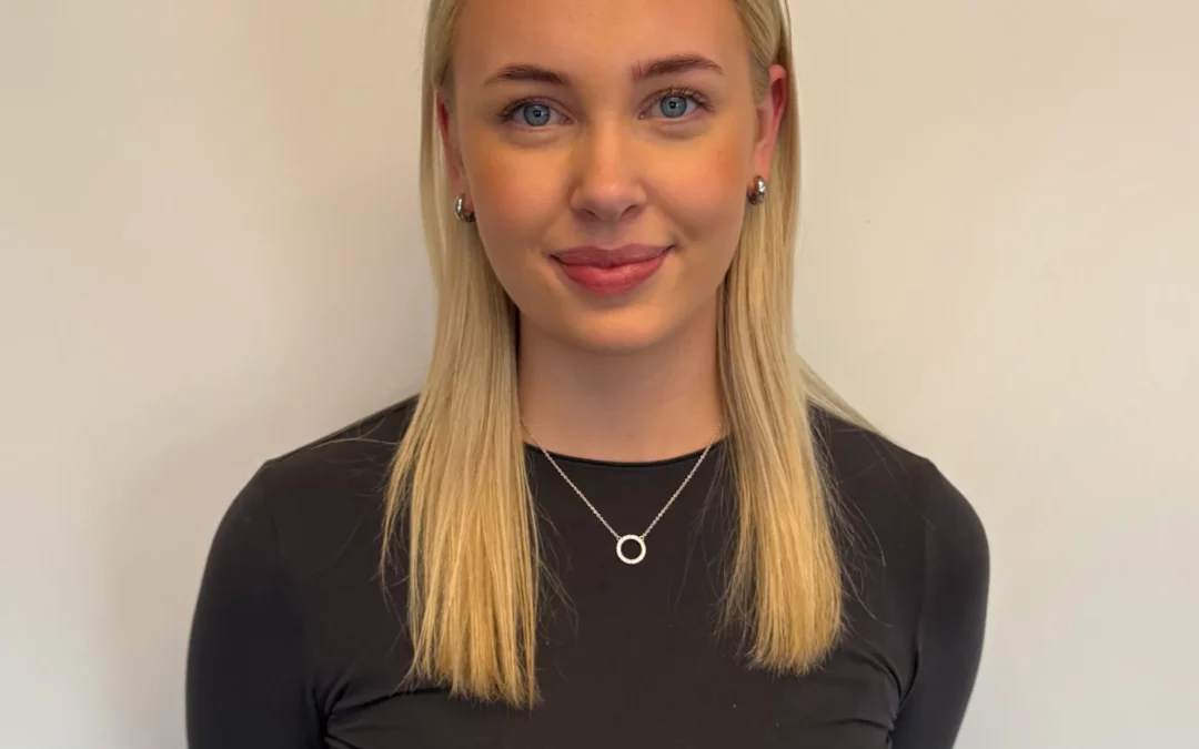 Áróra Friðriksdóttir